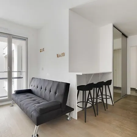 Super Appt Buttes Chaumont Apartment Paris